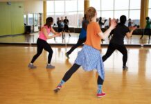 Motion behøver ikke være kedeligt – kom i god form med danseundervisning