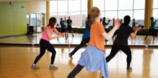 Motion behøver ikke være kedeligt – kom i god form med danseundervisning